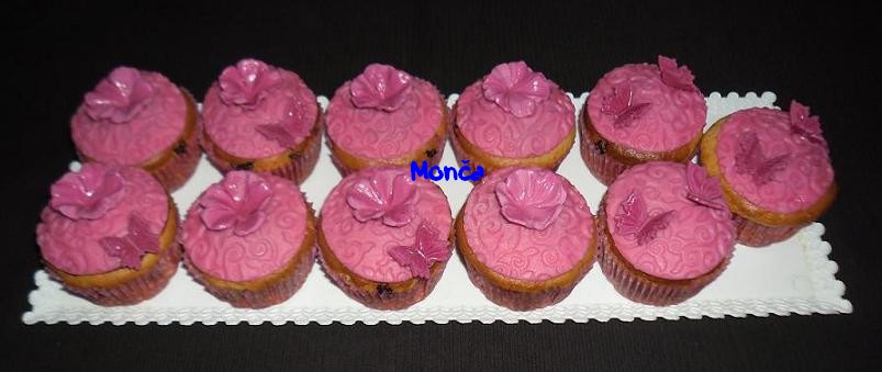 Růžové muffinky
